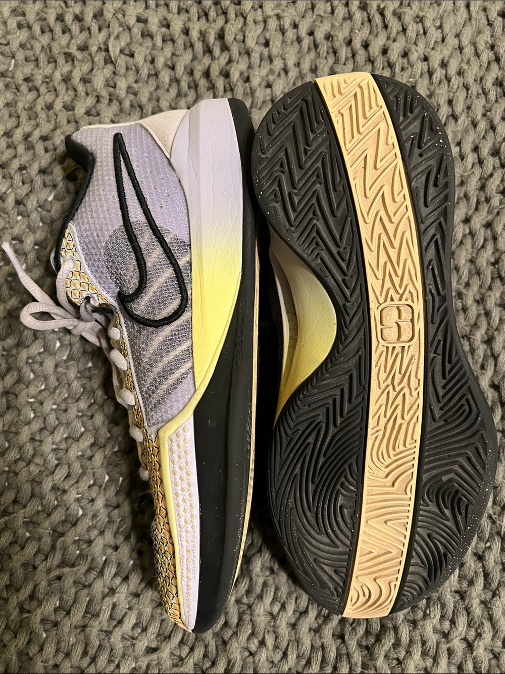 NIKE Sabrina 1 Ionescu Shoe/ Sneakers Lavender/ Pale Yellow, Women Size 8.5
